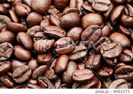 roasted coffee beans 9493275