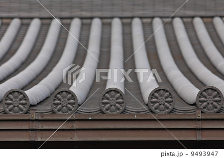 roof of chinese temple 9493947