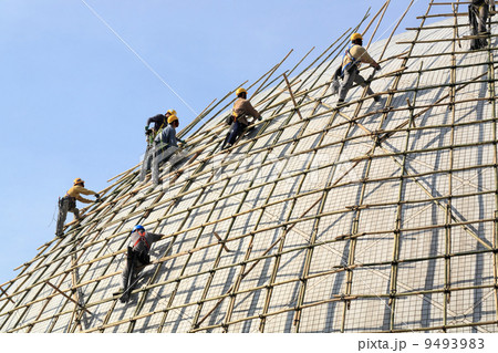 building a scaffold with bamboo 9493983