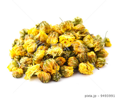 Dried chamomile flower isolated on white background 9493991
