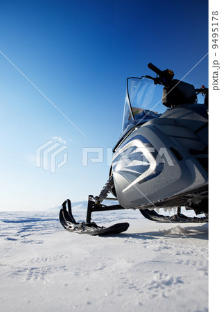 Snowmobile Snowmobile 9495178