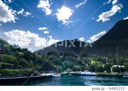 Aurlandsfjord Aurlandsfjord 9495252