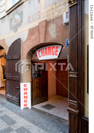 Currency Exchange 9495541