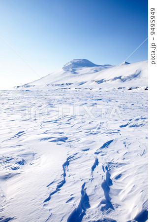 Frozen Sea Frozen Sea 9495949