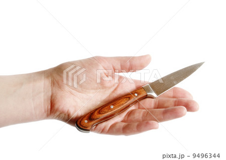 Pearing Knife in Hand 9496344