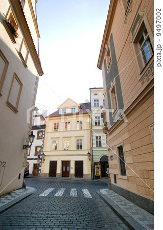 Small Street Small Street 9497002