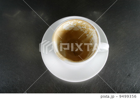 Empty Cup with Saucer Empty Cup with Saucer 9499356