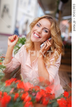 9501903