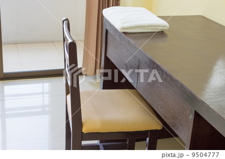 Table and chair Table and chair 9504777