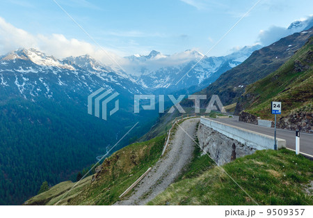 Evening mountain landscape (Timmelsjoch, Austria ) Evening mountain landscape (Timmelsjoch, Austria ) 9509357