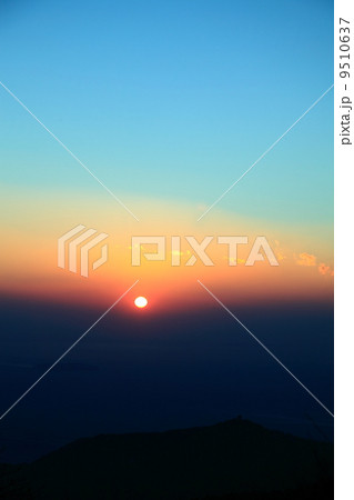 初日の出　伊豆スカイラインからの初島　熱海　2014年１月１日撮影 9510637