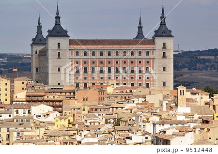 世界遺産　トレド アルカサール 9512448