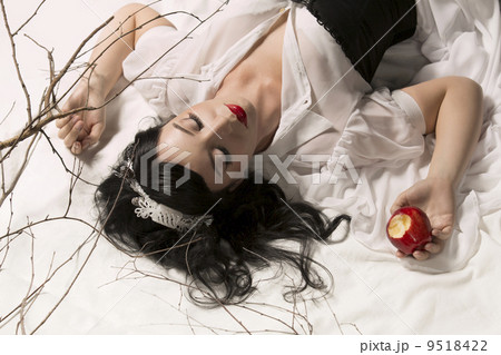 Snow-white Snow-white 9518422