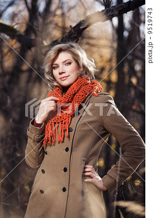 Woman in the forest 9519743