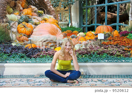 Vacation in Las Vegas. Girl in greenhouse Bellagio Hotel 9520612