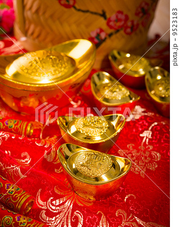 gong xi fa cai , traditional chinese new year items 9523183