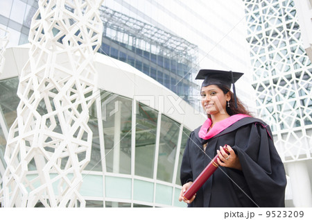 indian female graduate indian female graduate 9523209