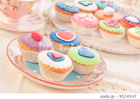 Delicious and decorative cakes. Delicious and decorative cakes. 9524547