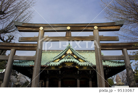 牛嶋神社の鳥居と拝殿 9533067