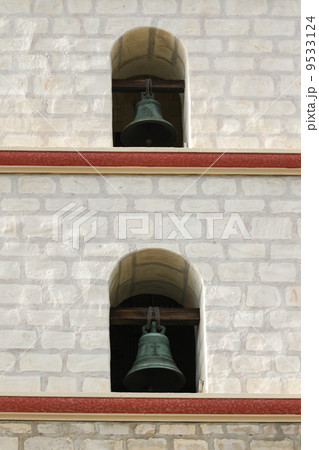 Santa Barbara Mission Bells 9533124