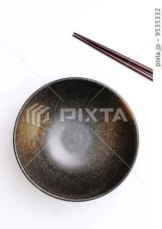 お茶碗とお箸 9535332