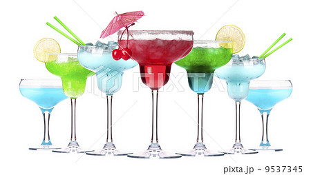 alcoholic cocktail set 9537345