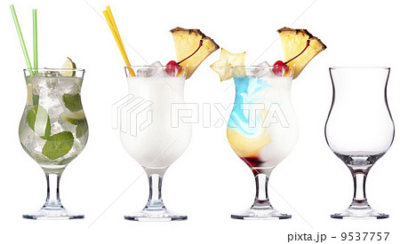 alcoholic cocktail set 9537757