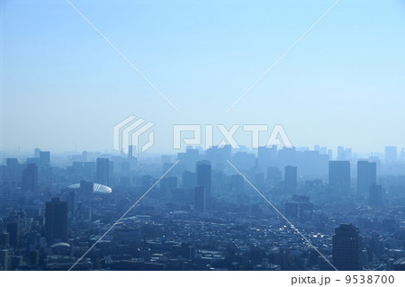 1月都市の風景・街並み362朝もやの東京ドーム 9538700