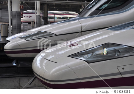 スペイン高速鉄道　AVE 9538881