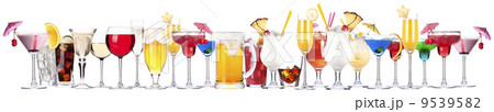 different alcohol drinks set 9539582