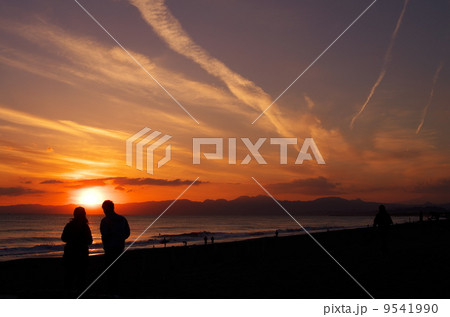 二人で見る夕焼け 9541990