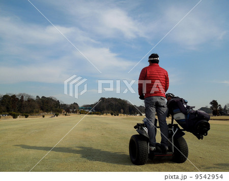 セグウェイでゴルフ 9542954
