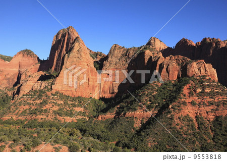ザイオン国立公園コロブ・キャニオン ザイオン国立公園コロブ・キャニオン 9553818