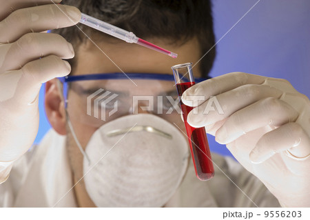 Scientist working in a laboratory 9556203
