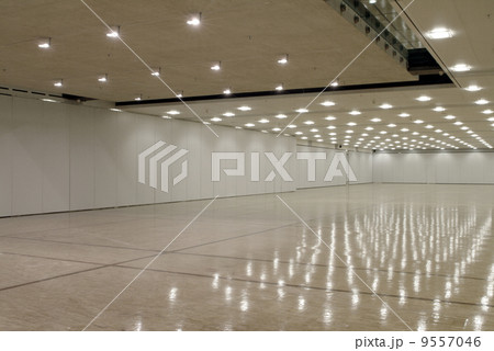business hall 9557046