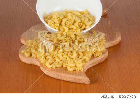 Dry wheat noodles Dry wheat noodles 9557758