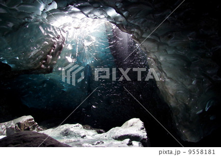 氷の洞窟 Ice cave 氷の洞窟 Ice cave 9558181
