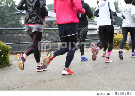 ジョギング・マラソン（皇居ラン）の画像 9559207