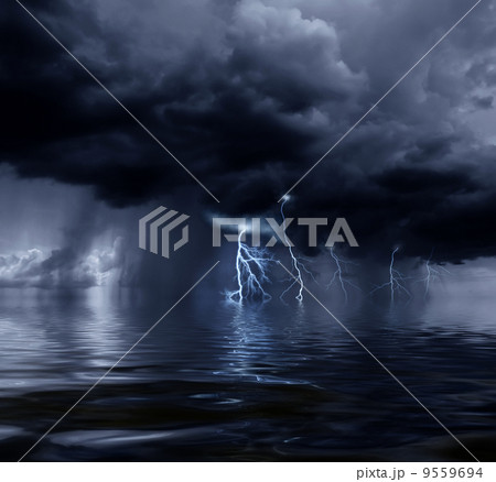 stormy ocean 9559694