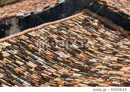 old tiled roofs 9560639