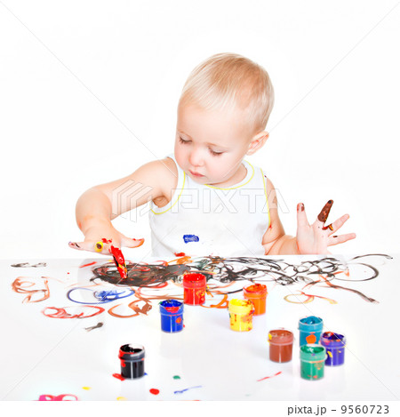 Little baby paint by his hands. Little baby paint by his hands. 9560723