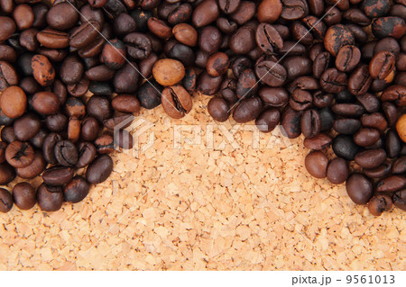 coffee beans background 9561013