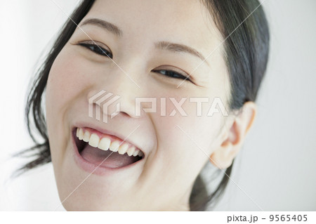 女性のビューティーシーン 9565405