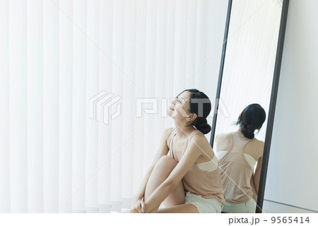 女性のビューティーシーン 女性のビューティーシーン 9565414