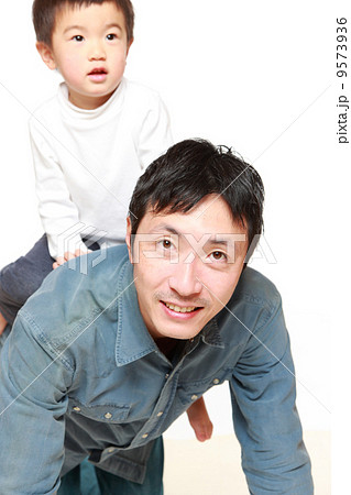 パパと息子 9573936