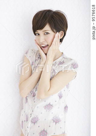 若い女性 9576618