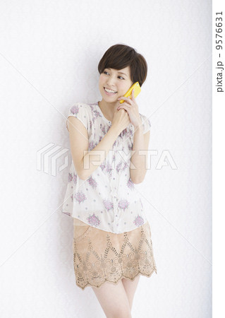 若い女性 若い女性 9576631
