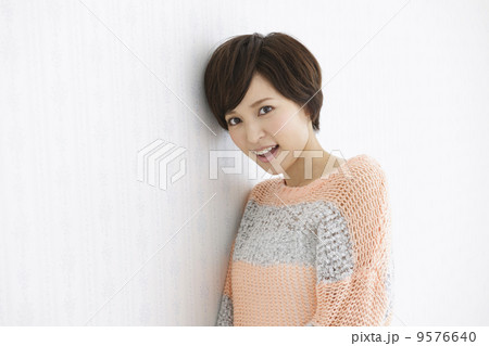 若い女性 若い女性 9576640