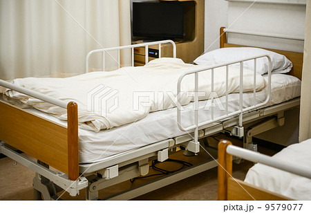 病院のベッドの写真素材