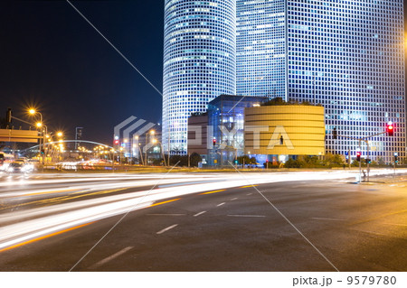 Azrieli center 9579780